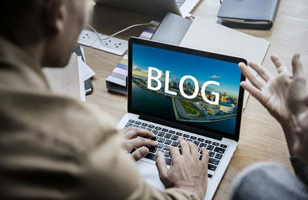 Online Blogging