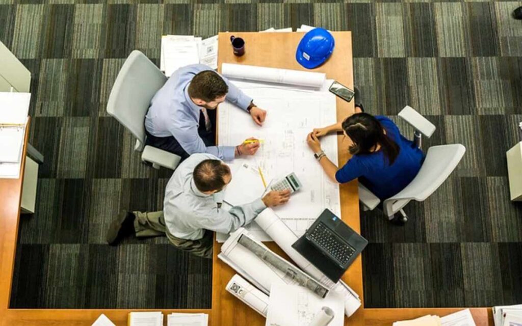How the Shape of Your Conference Table